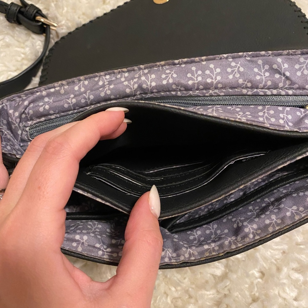 Black Crossbody - Picture 4 of 6